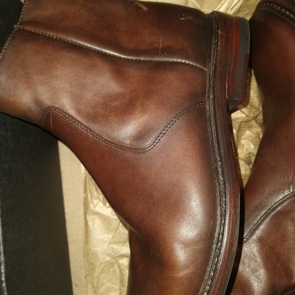 Frye Paul Inside Zip Shoes in Cognac Size 8 - Picture 9 of 10